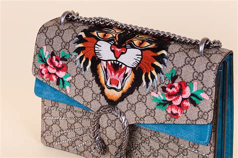 gucci dionysus tiger bag.